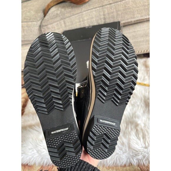 Sorel Boots - Picture 6 of 8